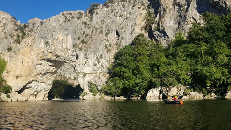 Packrafting río Ardeche tramo Clásico Gorgas Ardeche